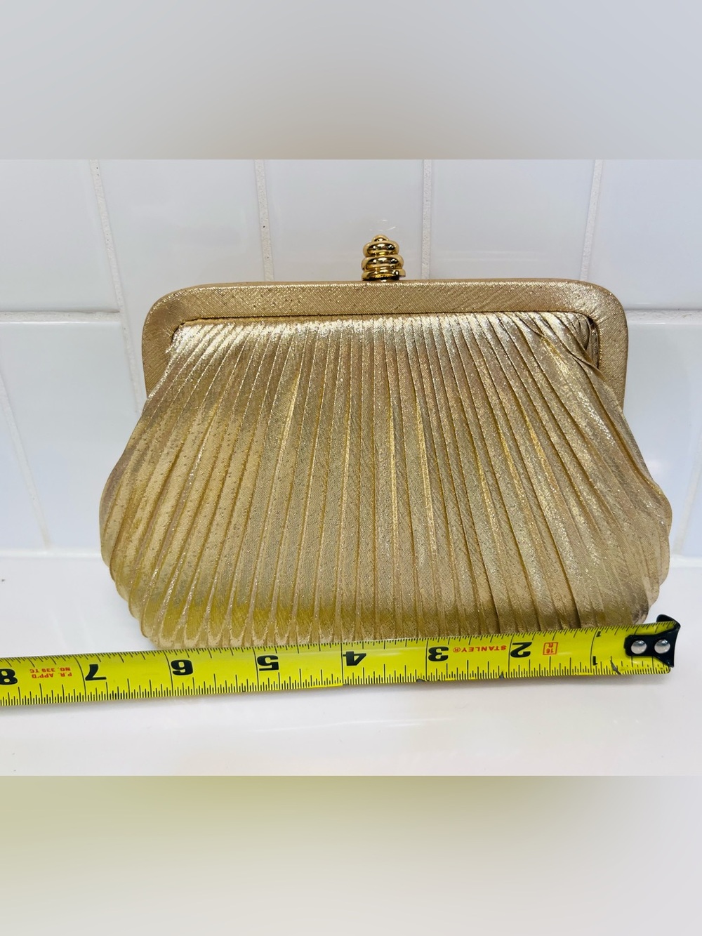 Vintage Women’s Gold Metallic Pleated Evening Bag Clutch w/ Strap - Picture 2 of 8